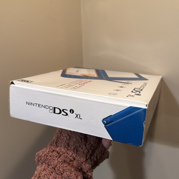 Nintendo DSi XL Box Only - Picture 9 of 11